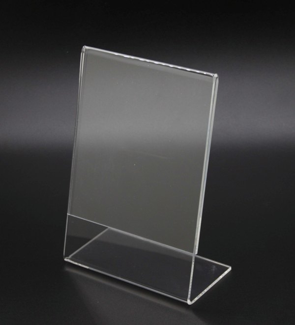 vertical_plastic_frame__M_3